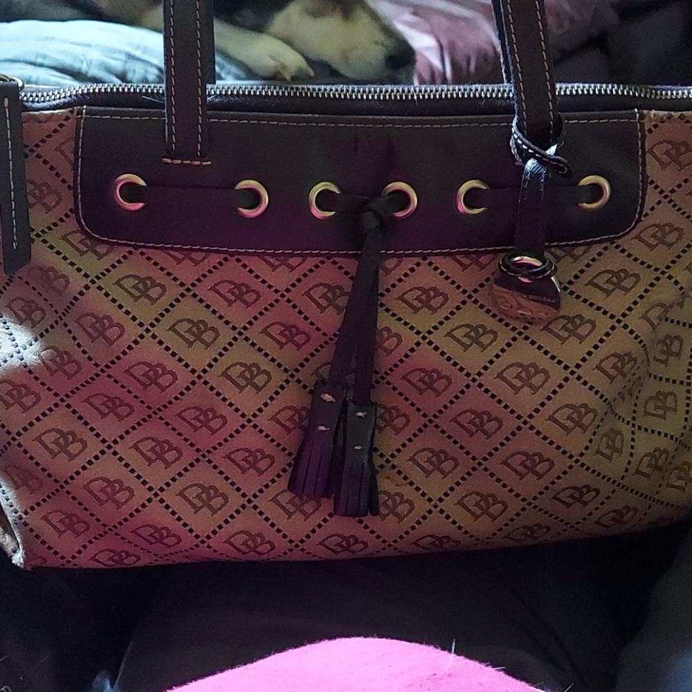 Dooney & Bourke
